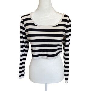 Bozzolo black and white striped crop top